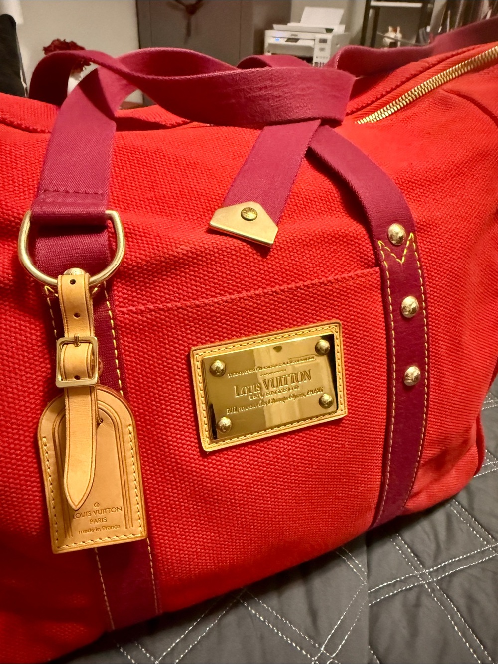 Louis Vuitton Red Cabas Antigua MM - Limited - Vintage Luxury -  Perfect Tote